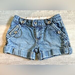 Cherokee Y2K Patch Pocket, Cuffed Denim Shorts. Size 4/5. Adjustable waist.